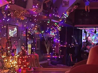 JJ's Alley