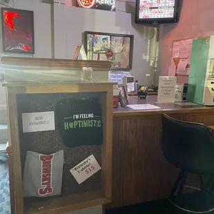 a counter with a sign that says i'm killing