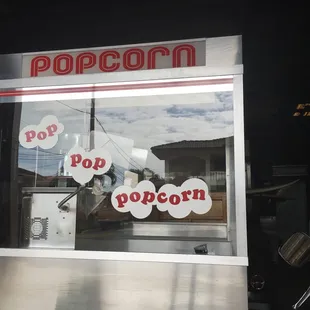 Awesome popcorn machine!