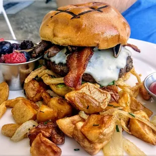 Nooner Burger