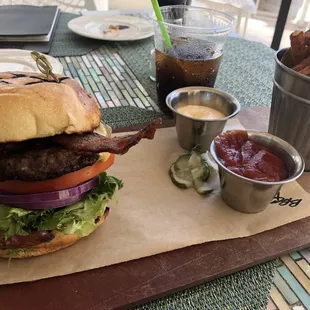 Backyard BBQ Burger