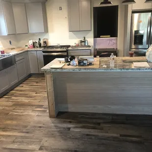 New floors and a VERY reasonable price + installation!
