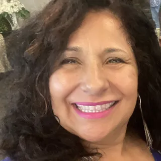 Gloria P.