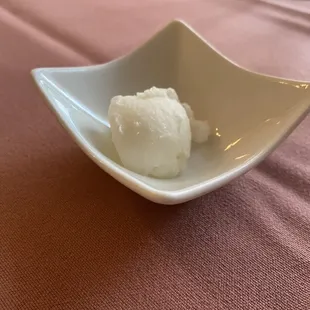 Lemon sorbet intermezzo