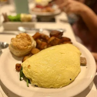 Spinach , Goat Cheese &amp; Sausage Omelette
