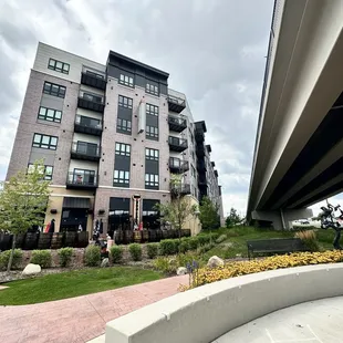 Nice little walk up. Appreciated that.