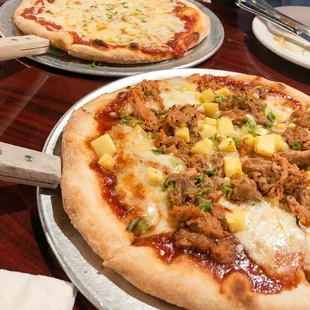 Brick &amp; Fire Hawaiian