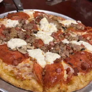 Brick &amp; Fire classic, minus red peppers add ricotta!