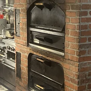 The namesake brick oven in a place that used to be a Pizza Hut!