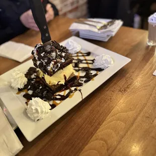 Dessert cake