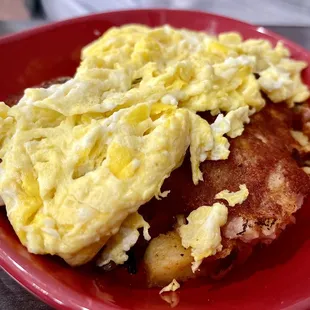 Hash &amp; eggs combo comes with 2 pancakes