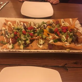 Poke Nachos