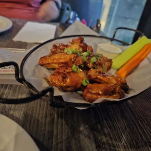 chicken, chicken wings and fried chicken, poultry, fried chicken wings, bbq wings, chicken wings, bbq chicken, fried chicken, food