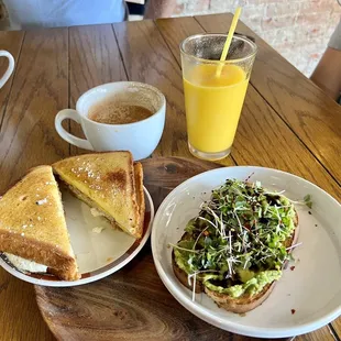 French Toast sandwich, chia tea, Mango Smoothie and Avocado toast