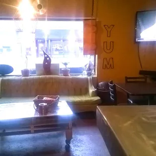 West side (entrance lounge)