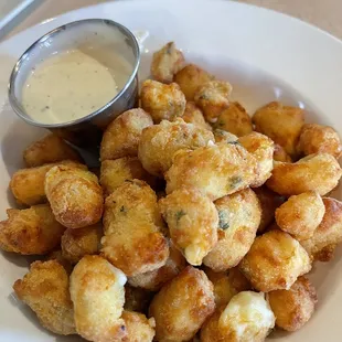 Garlic Cheese Curds