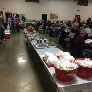 a large room full of people