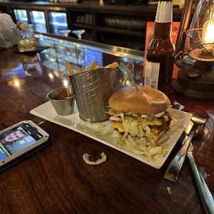 Old-fashioned Cheeseburger