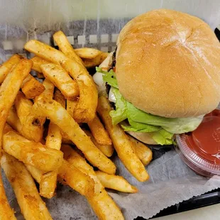 Cheeseburger with French fries