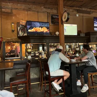 Lots of big screen tvs if you&apos;re into that sort of thing