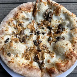 Chicken Alfredo Pizza