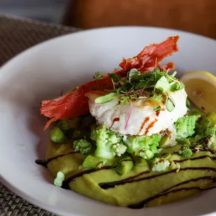 Pan Fry Halibut
Fregola, oregano, tomato, egg plant sauce, summer squash