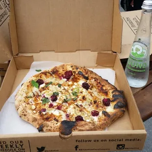 Hippie pizza with Black Berries &amp; Goat Cheese, yum!