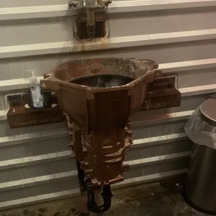 Coolest bathroom sink I've seen lol