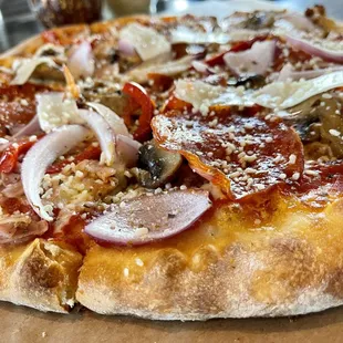 Artisan combination pizza, one of the best in Joplin