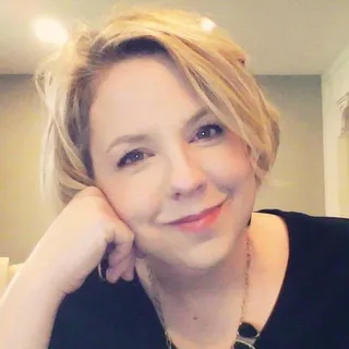 Leeanne B.
