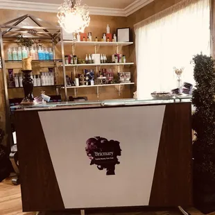 Retail of hair products and cosmetics