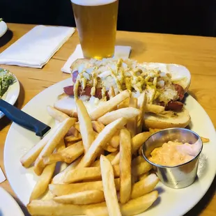 Brewer's pup and fries.