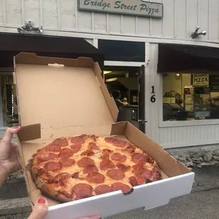 food, pizza