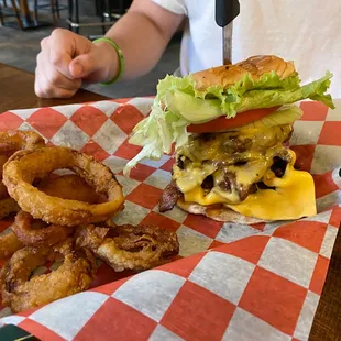 Bridge Tavern & Grill