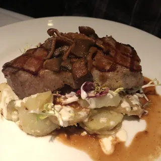 Grilled New York Steak, Creamed Horseradish Sauce
