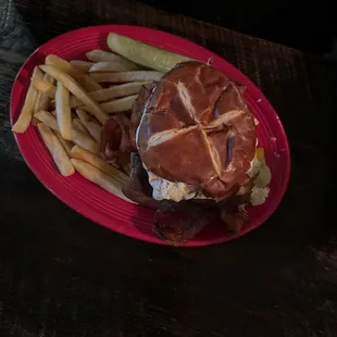 Blt pretzel sandwich