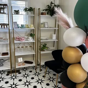 Gift area seat, great for anyone in your party who may want to rest while you shop!