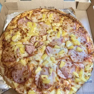 Canadian Bacon and Pineapple Pizza