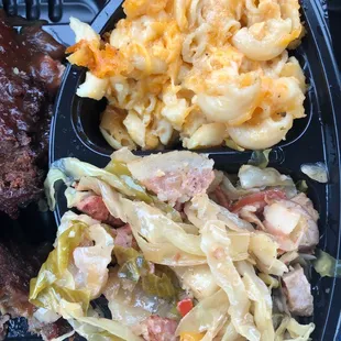 Mac n&apos; cheese and bacon sausage cabbage