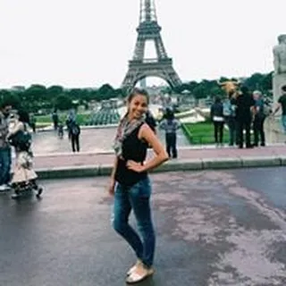 Victoria G.