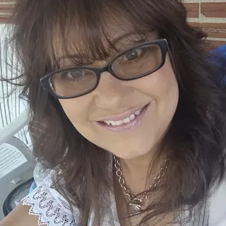 Kathy T.