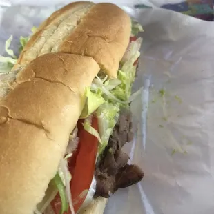 The Genora, Hot tender roast beef on French roll with fixing and zesty Jack cheese