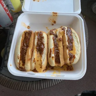 Chili cheese hot dog