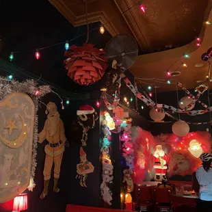 a restaurant decorated for christmas