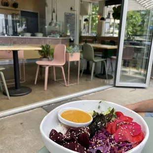 Vegan poke bowl