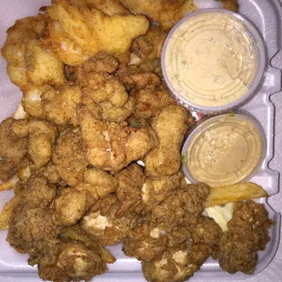 Let's eat at Brinks seafood for lunch.