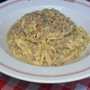 pasta dish, pasta, food