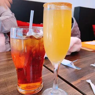 sweet tea and caramel apple mimosa