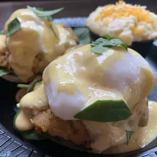 Crab Cakes Benedict
