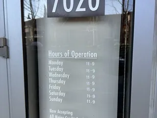 Villa Market & WineCafe